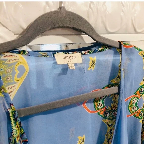 Umgee Assymetrical Hem Kimono - Picture 2 of 5